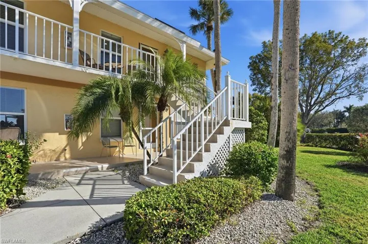 1175  Mainsail  DR, Naples, FL 34114
