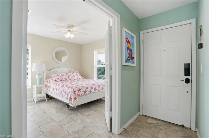 1175  Mainsail  DR, Naples, FL 34114
