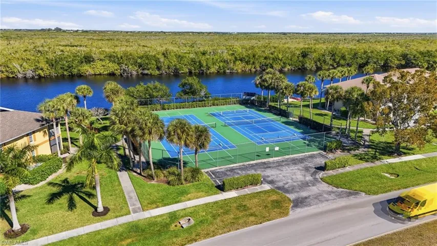 1175  Mainsail  DR, Naples, FL 34114