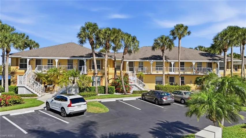 1175  Mainsail  DR, Naples, FL 34114