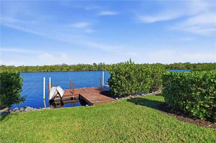 1175  Mainsail  DR, Naples, FL 34114