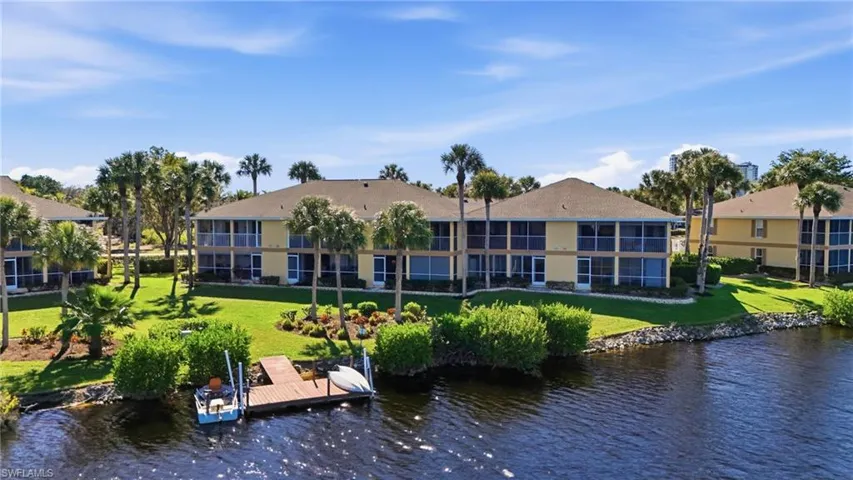 1175  Mainsail  DR, Naples, FL 34114