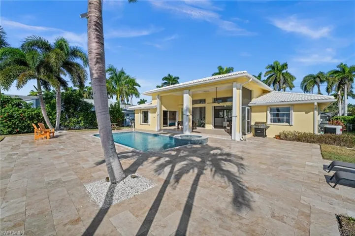 Lots of space for entertaining