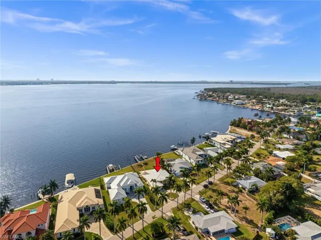 Direct Riverfront Gulf Access