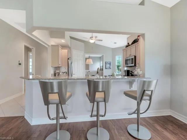Breakfast bar