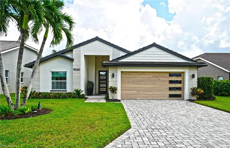 9050 Old Hickory Cir, Fort Myers, Florida 33912