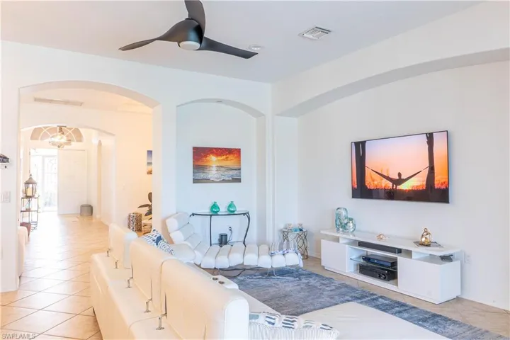 14059  Mirror  CT, Naples, FL 34114