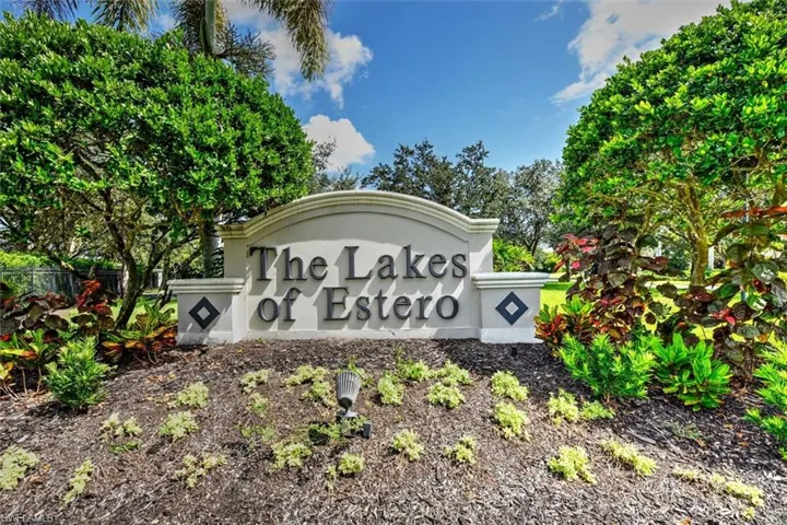 21810  Rainbow Lake  CT, Estero, FL 33928