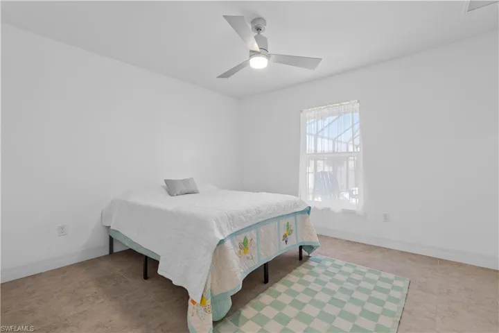 121 Nw 15th St, Cape Coral Fl 33993