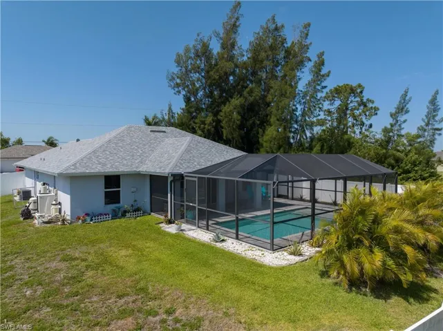 121 Nw 15th St, Cape Coral Fl 33993