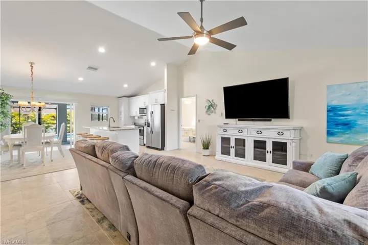 121 Nw 15th St, Cape Coral Fl 33993