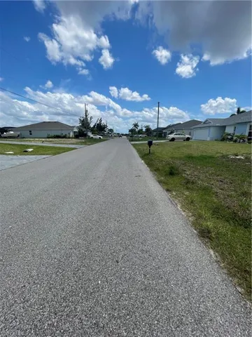 526 Nw 7th Ave, Cape Coral, Florida 33993