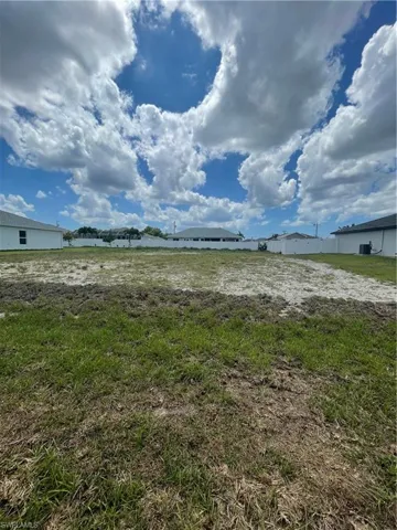 526 Nw 7th Ave, Cape Coral, Florida 33993