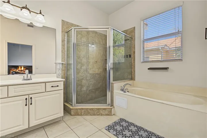 9808 Solera Cove Pointe 105, Fort Myers, Florida 33908