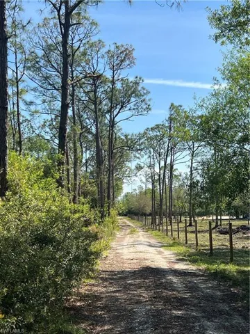 private driveway