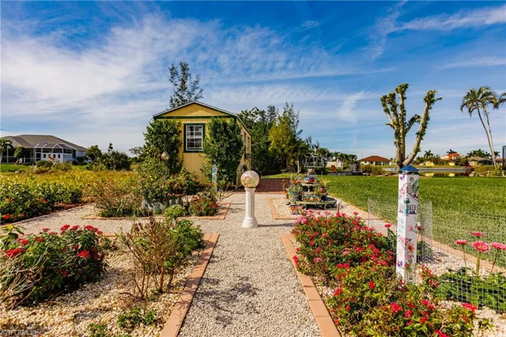 128 NW 13th  PL, Cape Coral, FL 33993