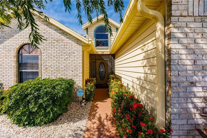 128 NW 13th  PL, Cape Coral, FL 33993