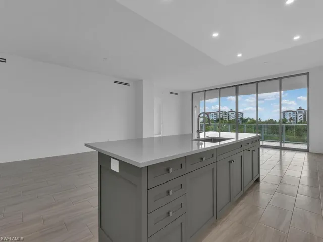 4810 Pelican Colony Blvd 304, Bonita Springs, Florida 34134