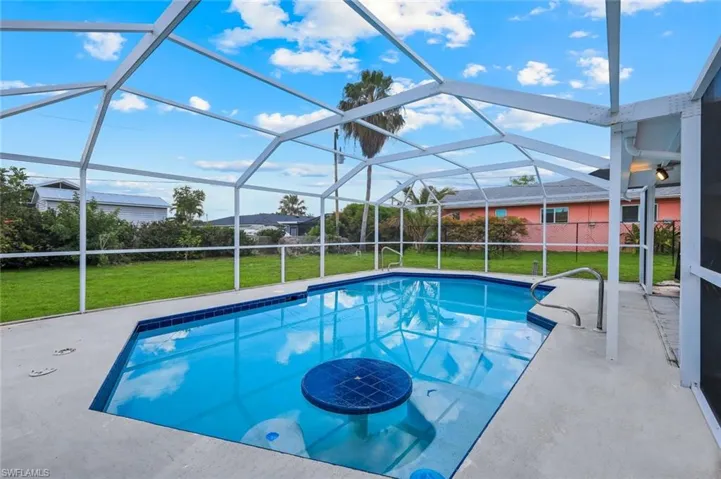 1307 SW 43rd  LN, Cape Coral, FL 33914