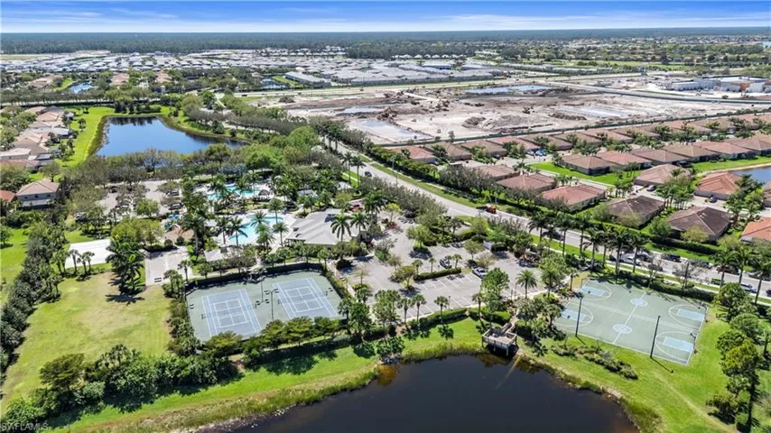 2077 Hamlin St, Naples, Florida 34120