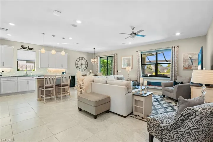 2077 Hamlin St, Naples, Florida 34120