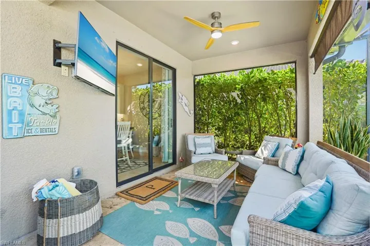 2077 Hamlin St, Naples, Florida 34120