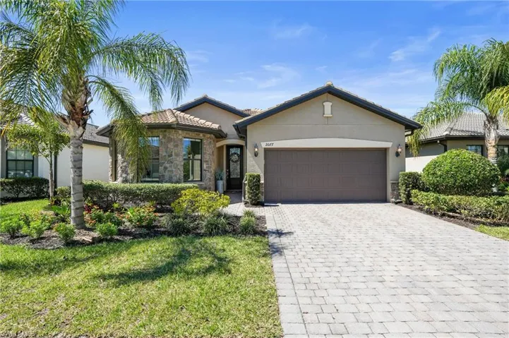 2077 Hamlin St, Naples, Florida 34120
