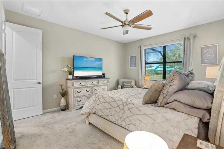 2077 Hamlin St, Naples, Florida 34120