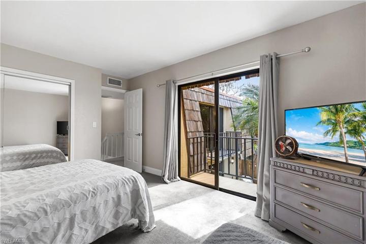 Guest bedroom with south facing exposure