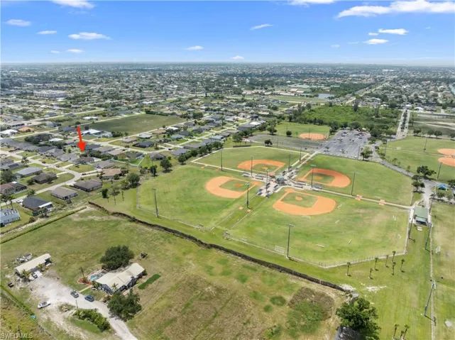 2208 Sw 12th Ln, Cape Coral, Florida 33991