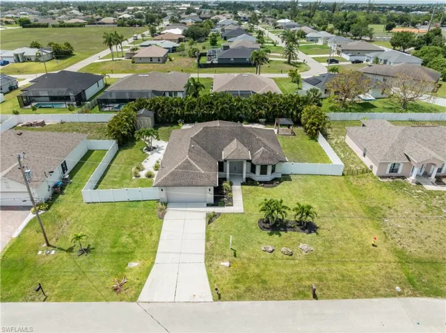2208 Sw 12th Ln, Cape Coral, Florida 33991