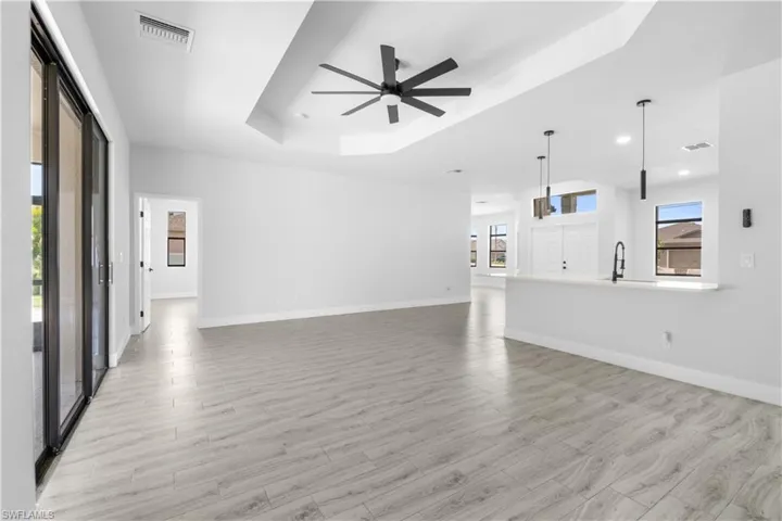2208 Sw 12th Ln, Cape Coral, Florida 33991