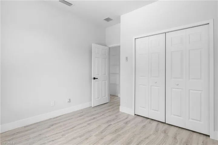 2208 Sw 12th Ln, Cape Coral, Florida 33991