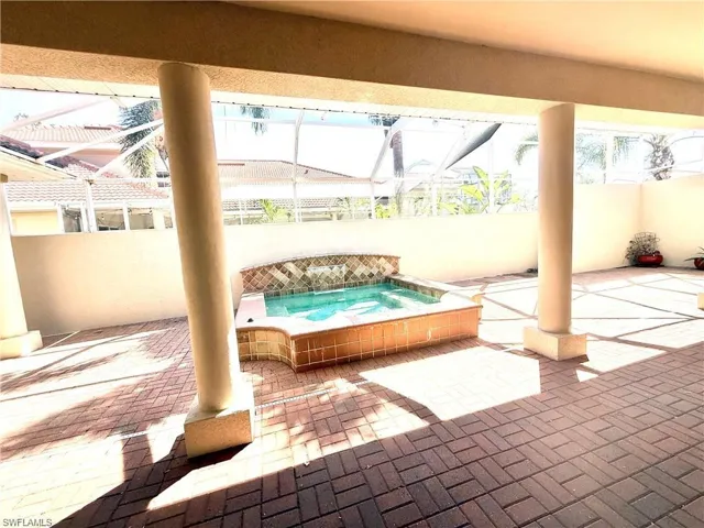Dipping Pool/ Spa