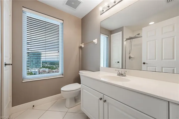 Full Guest Bathroom