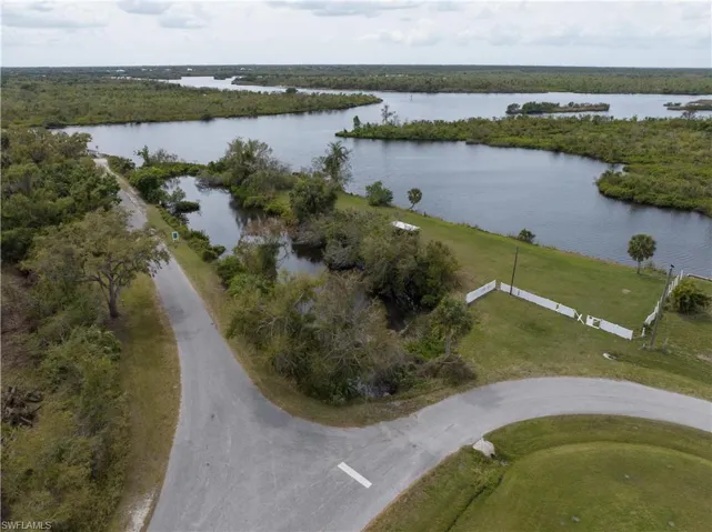 Aerial View - Public Boat Ramp (0.4 miles from property)