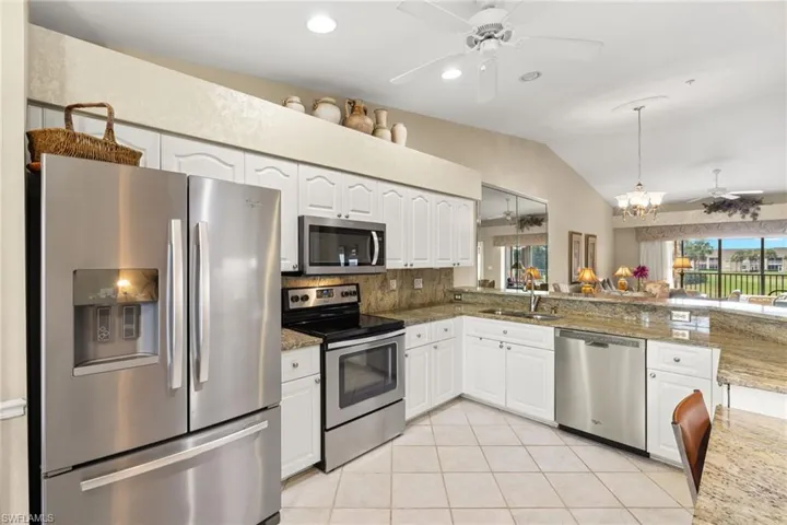 8067  Queen Palm  LN, Fort Myers, FL 33966