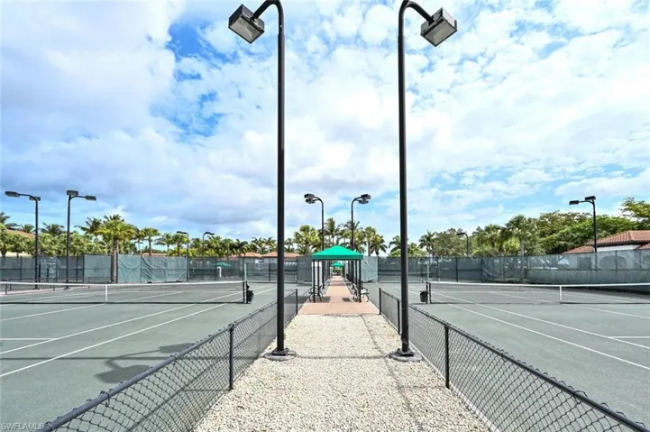 Naples Bay Club tennis courts