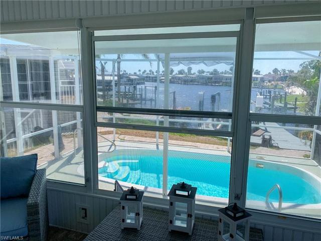 Rear Lanai looking out to pool