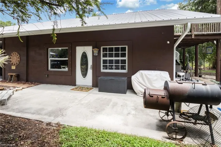 17611 Old Bayshore Rd, North Fort Myers, Florida 33917