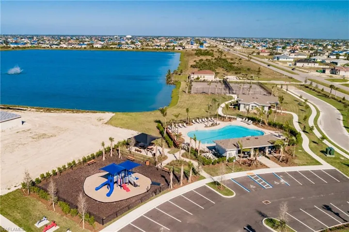 434 Spring Hill Lake Loop, Cape Coral Fl 33993