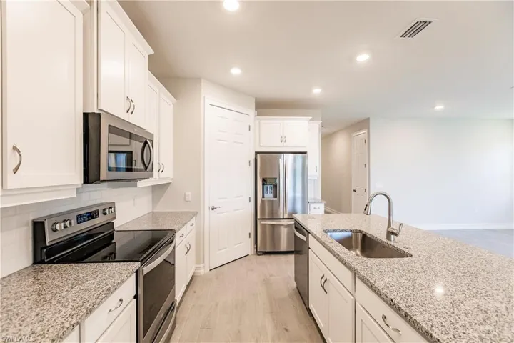 434 Spring Hill Lake Loop, Cape Coral Fl 33993