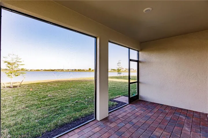 434 Spring Hill Lake Loop, Cape Coral Fl 33993
