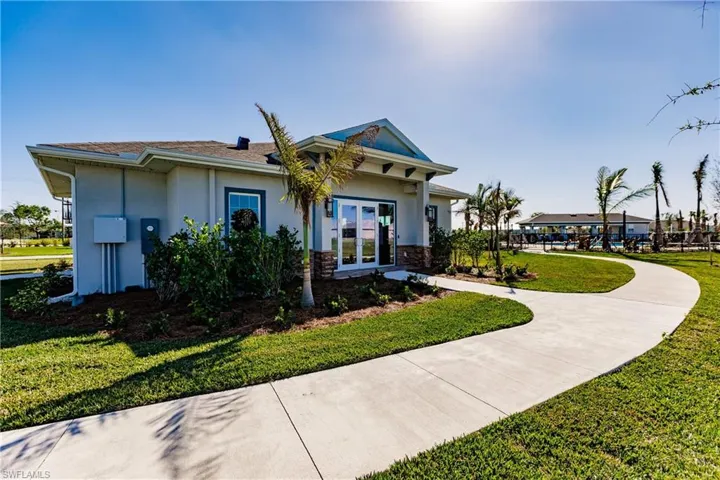 434 Spring Hill Lake Loop, Cape Coral Fl 33993