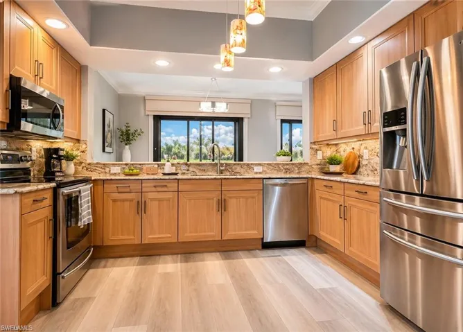 817 Regency Reserve Cir 3901, Naples, Florida 34119
