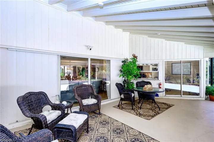 5675 Golden Oaks Ln, Naples, Florida 34119