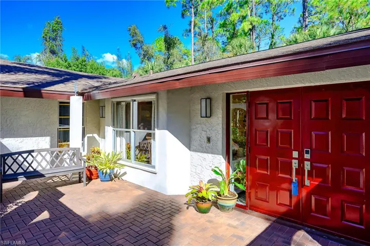 5675 Golden Oaks Ln, Naples, Florida 34119
