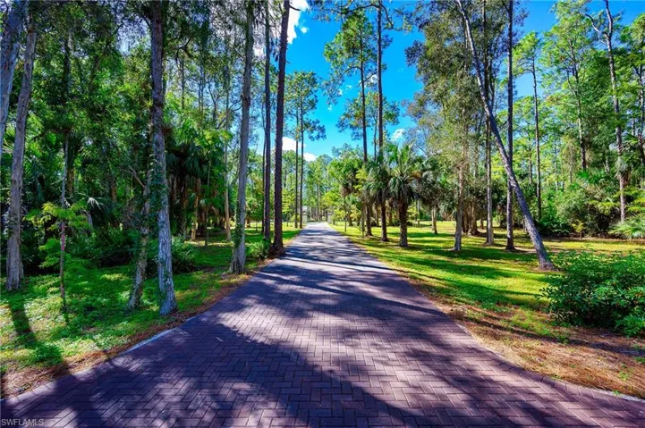 5675 Golden Oaks Ln, Naples, Florida 34119