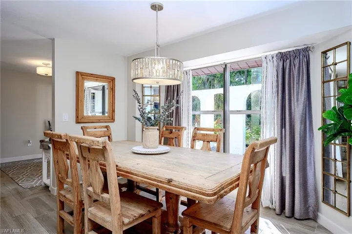 5675 Golden Oaks Ln, Naples, Florida 34119