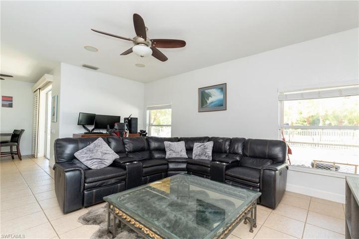 2181  Cape Heather  CIR, CAPE CORAL, FL 33991